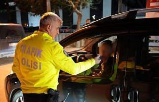 Isparta’da 2,5 saate 65 araç denetlendi, 12 sürücüye...