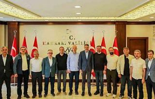 İstanbul’dan gelen hukukçulardan Hakkari’ye...