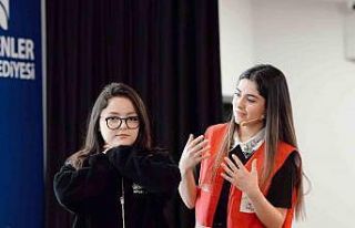 İstanbul’un 39 ilçesinde gençlere eş zamanlı...