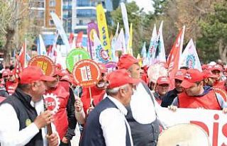 İşten çıkarmaların gölgesinde işçi sendikası...
