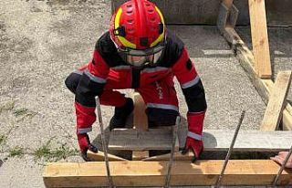 İtfaiyeden tahkimat ve iple erişim eğitimi