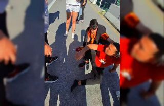 Kadıköy’de Galatasaraylı taraftara silahlı saldırı...