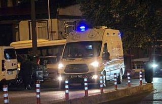 Kaldırımdan düşen kadın yaralandı