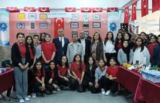 Karaman’da ortaokul öğrencilerinden yılsonu sergisi