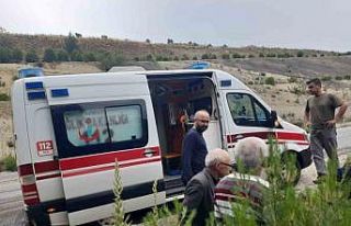 Karşı şeride geçip şarampole uçan otomobili...