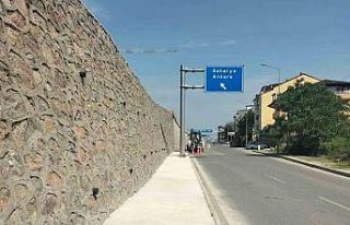 Kartepe İstasyon Mahallesi’nde yaya kaldırımı...