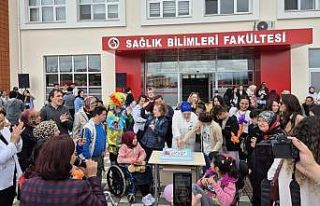 Kastamonu Üniversitesi’nde otizmli çocuklar doyasıya...