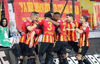 Kayserispor 44 puana ulaştı, ligde kalmayı garantiledi