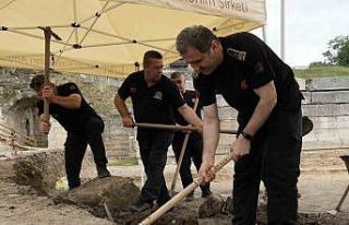 Kazmayı bu sefer ateş savaşçıları vurdu