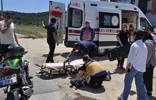 Keşan’da otomobil ile çarpışan motosikletin...