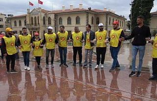 Kilis’te 1 Mayıs halaylarla kutlandı