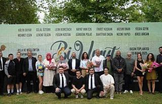 Kimliği belirsiz felçli Rus gence 10 yıl annelik...