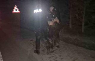 Kimlik kontrolü sırasında kaçtı, peşinden koşan...