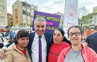 Kırşehir Beyazay Derneği’nden Engelliler Haftası...