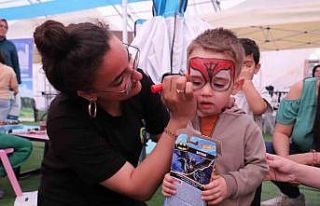 Kitap Fuarında minikler unutulmadı