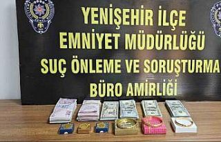 Kocasından altınları saklamak için hırsızlık...