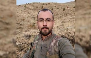 Kontrolden çıkan araç devrildi: 1 ölü, 4 yaralı