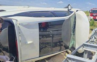 Kontrolden çıkan cip takla attı: 2 yaralı