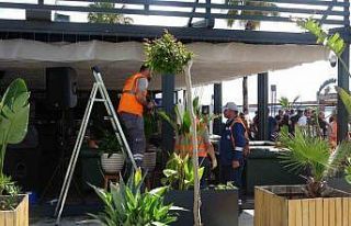 Konyaaltı Sahili’nde Kıyı Kanunu’na uymayan...