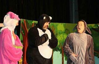 Körfez’de çocuklar "Kurnaz Kedi" ile...