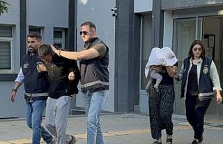 Kucağındaki bebeğiyle cezaevine gitti