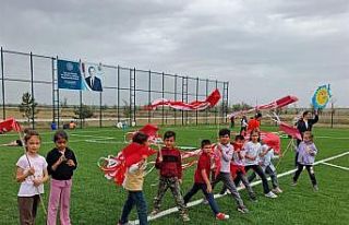 Mahmudiye’de uçurtma şenliği coşkusu yaşandı