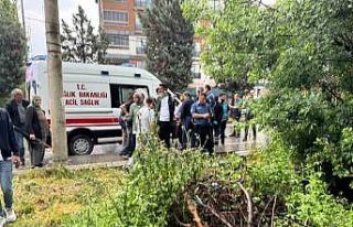 Malatya’da müstakil ev çöktü: 3 kişi yaralandı