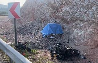 Manisa’da motosiklet yoldan çıktı: 1 ölü, 1...