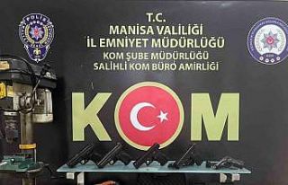 Manisa’da ruhsatsız silah operasyonu