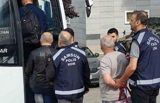 ’Maydanoz Döner’e FETÖ operasyonunda 5 kişi...