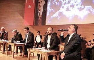 Melikgazi’den anlamlı aile ve kahramanlık şiir...