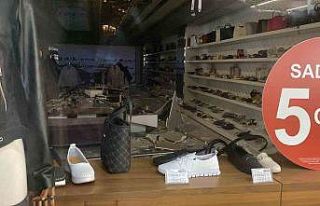 Mersin Forum AVM’deki iş yerinde asma cam tavan...