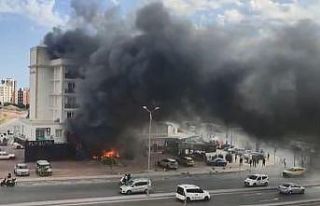 Mersin’de korkutan yangın: Patlama sesleri ile...