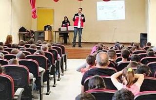 Minik öğrenciler gıda konusunda bilgilendirildi