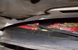 Motor kısmı başta olmak üzere her yerine silah...