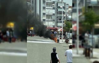Motosiklet alev alev yandı