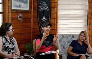 Muratpaşa’dan yabancılara Türkçe Konuşma Kulübü