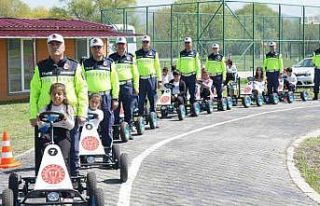 Muş’ta öğrencilere uygulamalı trafik eğitimi