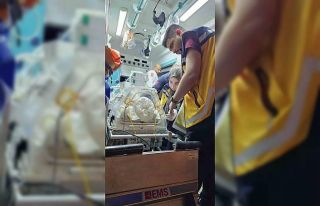 Muş’ta yenidoğan bebek için ambulans uçak havalandı