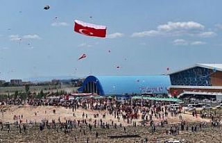 Niğde’de 19 Mayıs coşkusu Uçurtma Şenliği...