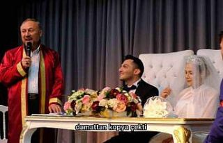 Nikah töreninde tebessüm ettiren anlar: Gelin "evet"...