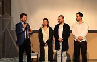 Ödüllü tiyatro oyunu Tavas’ta seyirciyle buluştu