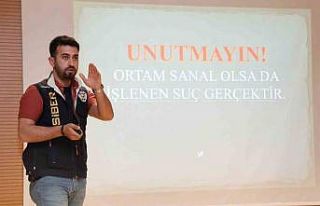 Öğrencilere siber suçlar anlatıldı