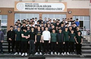 Öğrencilerle iş dünyası ‘Kariyer Günleri’nde...