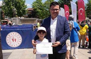 Oryantiring etkinliği kent meydanında yapıldı