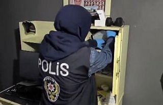 Osmaniye merkezli 5 ilde siber dolandırıcılık...