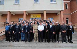 Otlukbeli’de muhtarlar toplantısı düzenlendi