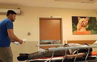 Otomobil ile motosiklet çarpıştı: 3 yaralı