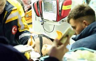 Otomobil şarampole devrildi: Sürücü alkollü ve...