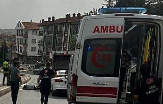 Otomobil temizlik işçisinin ayağını kopardı